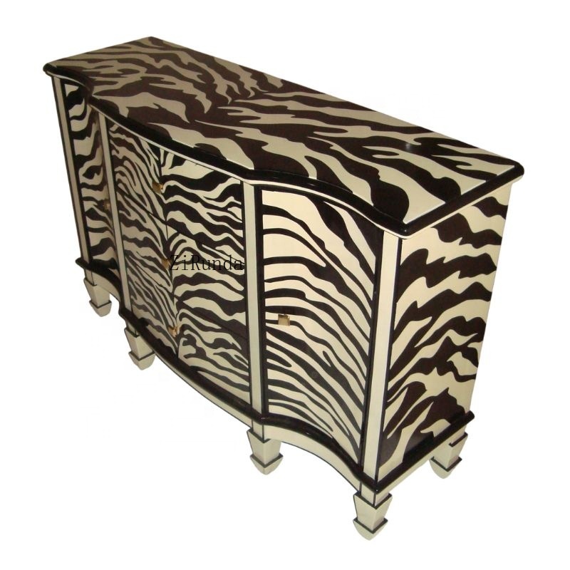 Zebra-geschilderde keukenkast  - Interior Design Monochrome recensie en prijs